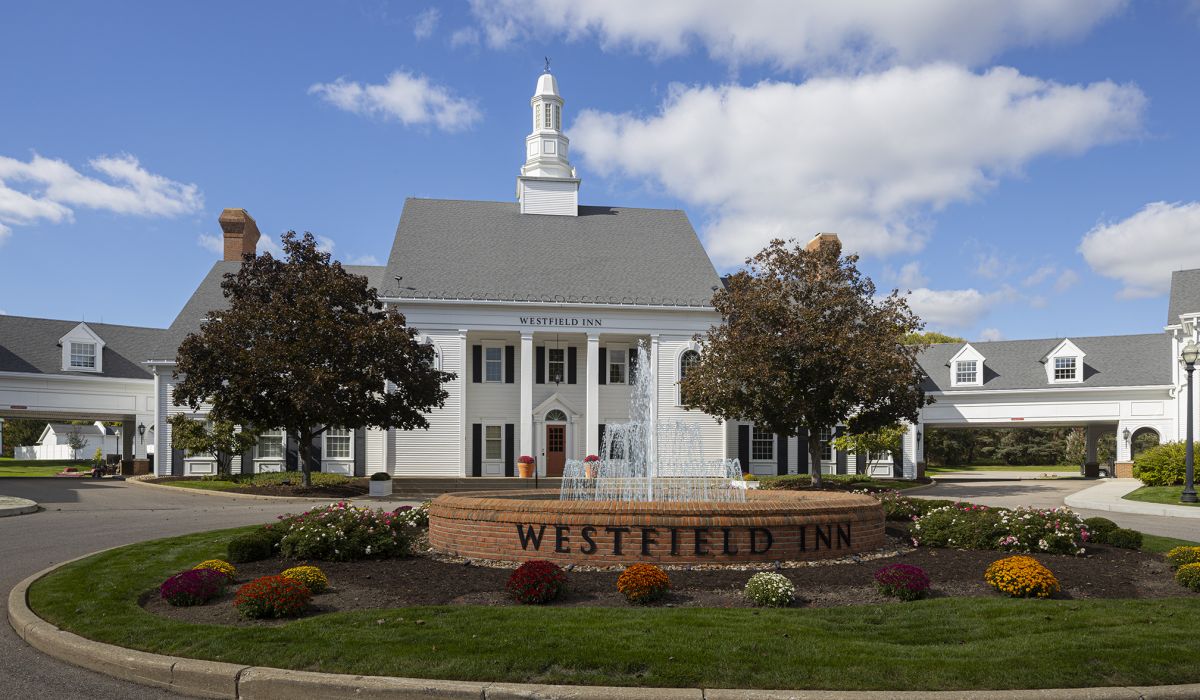 The first glimpse guests have of the Westfield Inn